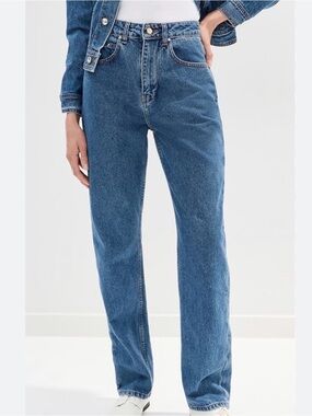 LIKE NEW ABRAND CARRIE JEANS- SIZE 24- MEDIUM BLUE WASH